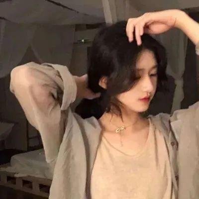 皇帝不在的八月