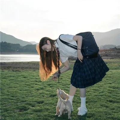 剧场前